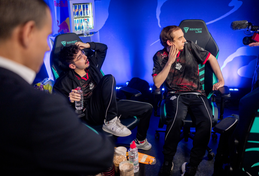 开云APP-关于EG翻盘HLE，Hanssama打出惊人五杀激烈交锋2025世界赛，点燃全场激情的信息