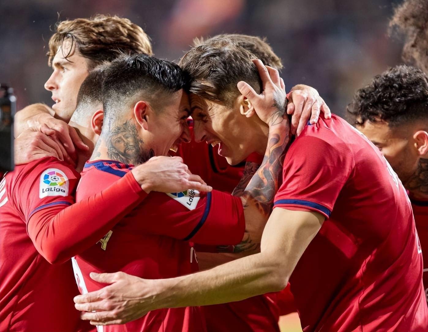 那不勒斯完胜墨西哥，本泽马刷新纪录的简单介绍