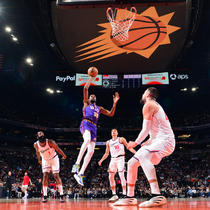 开云体育入口-太阳鏖战篮网，詹姆斯高光表现