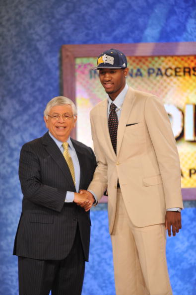 步行者险胜掘金,乔治扛起全队 步行者险胜掘金,乔治扛起全队